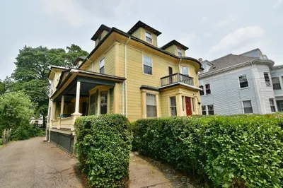 28 Brookledge St #1 1