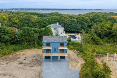 831 Sconticut Neck Rd 1