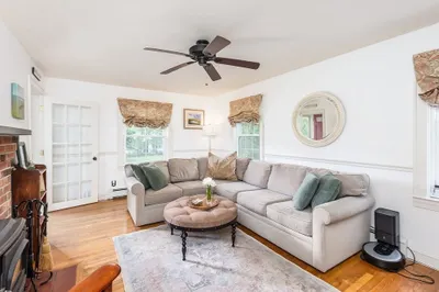 27 Maskwonicut St 1