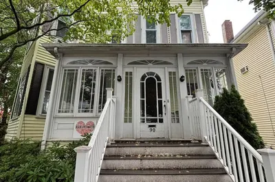 90 Central St 1