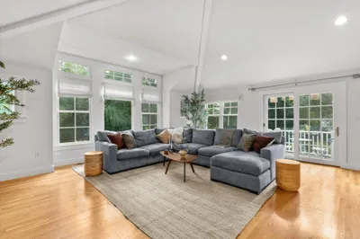 38 Hunnewell St 1