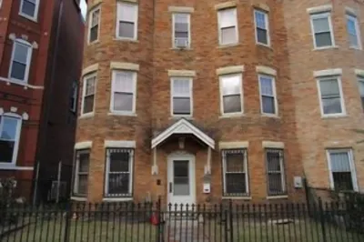 102 Moreland St 1