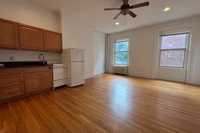 98 Charles St #1 1