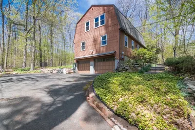34 Allen Rd