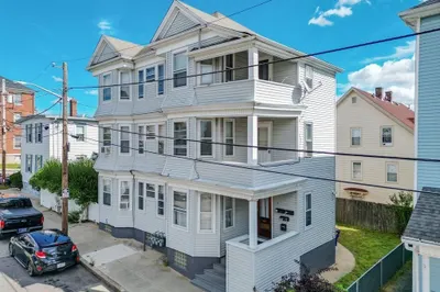 10 Choate St