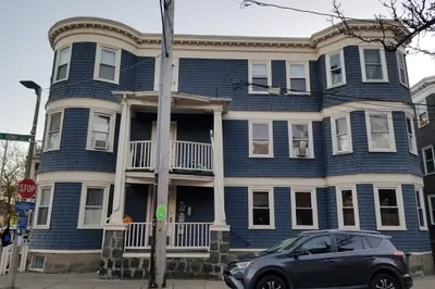 2 Pond St #1