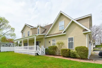 24 Bonnie Brier Cir 1
