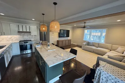 22 Glendale Ave #1
