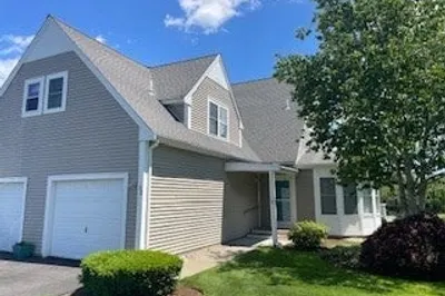 32 Bay Pointe Drive #32 1