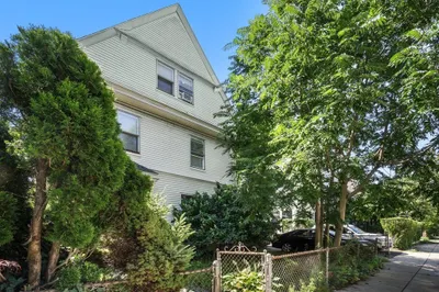 11 Copley Street 1