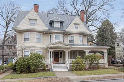 11 Abbottsford Road 1