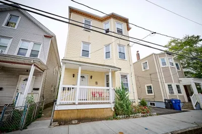 78 Addison St #2