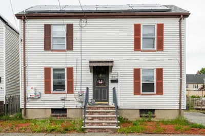 30 Everett St