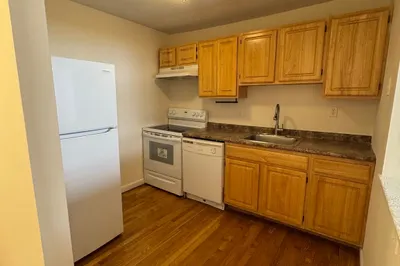 1027 Commonwealth Ave #27 1