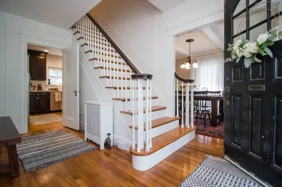 556 West Elm St 1