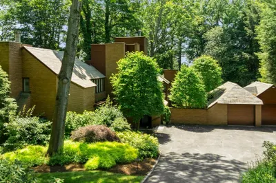 331 Heath Street 1
