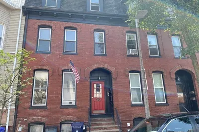 597 E 5th St #3