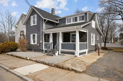 15 Angell St 1