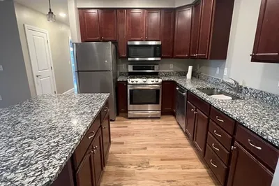 40 Ames Ave #302