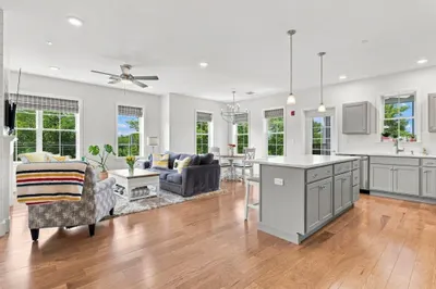 60 Coppersmith Way #401 1