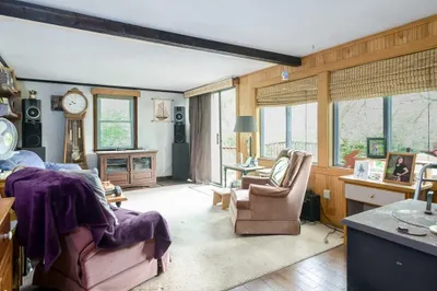28 Evergreen Dr 1