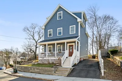 26-28 Webber St #1