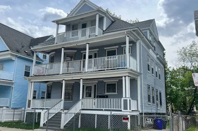 18 Johnston Rd 1