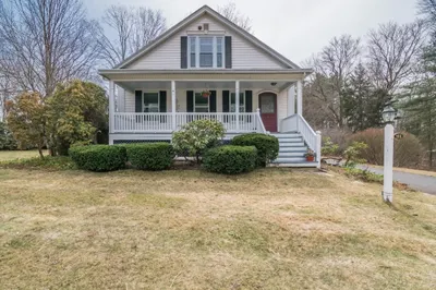 101 Hampden Rd 1
