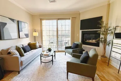59 Walpole St #210 1