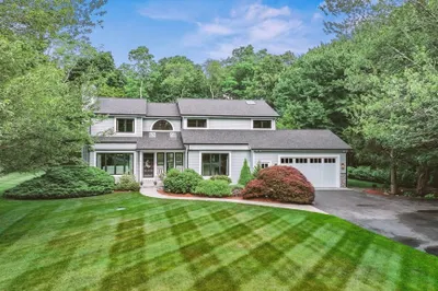 44 Raymond Drive 1