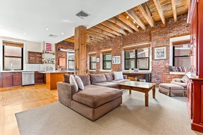 120 Fulton St #2E