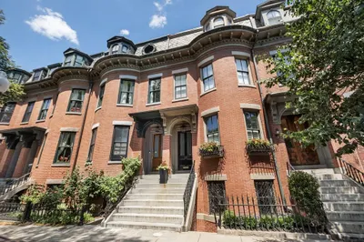 131 Warren Ave #1