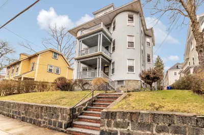 46 Spring Park Ave
