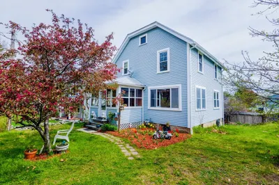 147 Pine St
