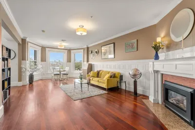 19 Bay State Road #4