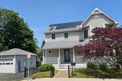 194 Washington St 1