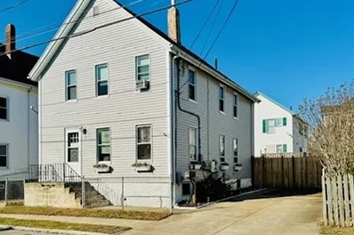 345 Coffin Ave
