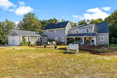 44 Cove Rd 1