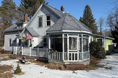 299 Exchange St 1