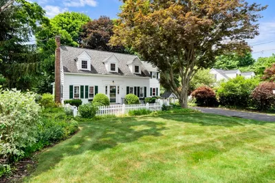 180 Elm Street 1