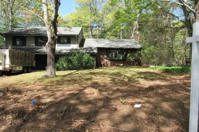 55 Hillside Ave