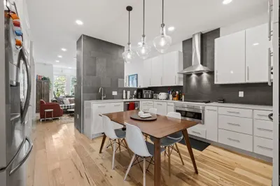588 E 7th Street 1