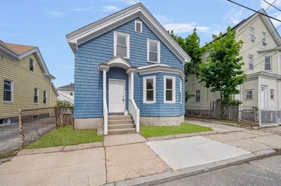 23 Grand St 1