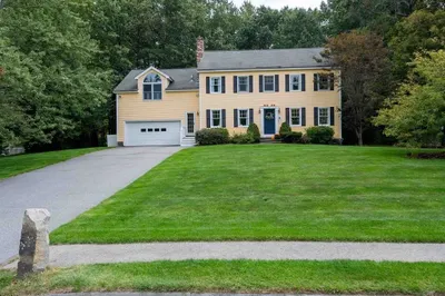 23 Cypress Ln