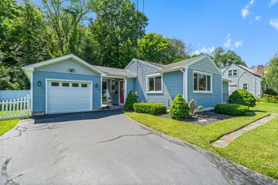 123 Greystone Ave