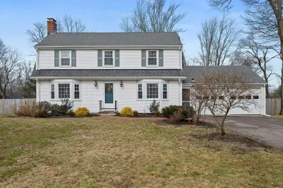 115 Gilbert Rd 1