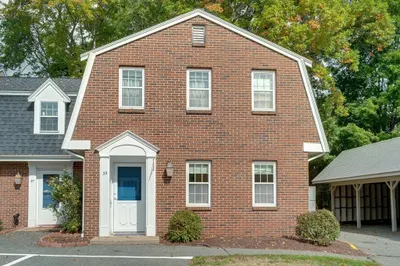 35 Erin Road #35 1