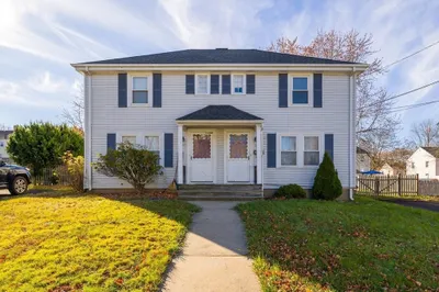 124-126 Uncatena Ave