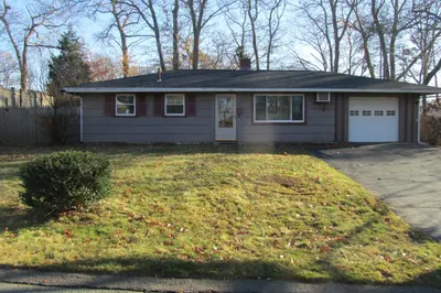 19 Ruth Rd