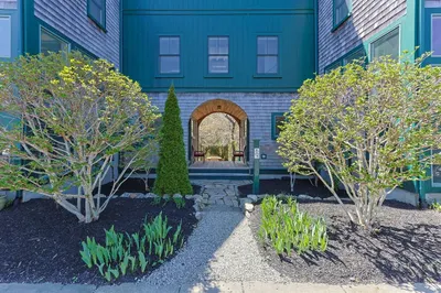 8 Meadow Rd #4